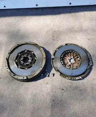 Toyota Corolla Verso E121 Dual mass flywheel 