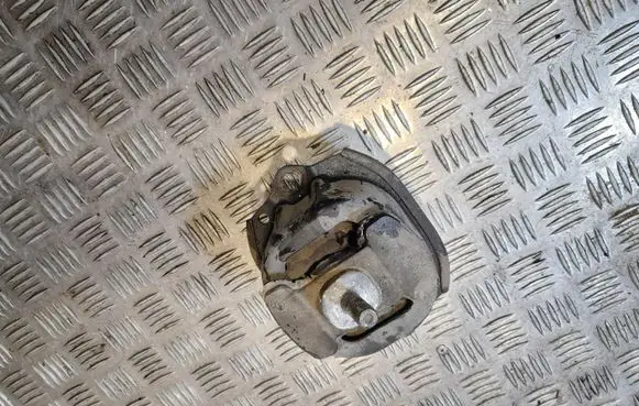 BMW X5 E70 Engine mount bracket P679541602 160042