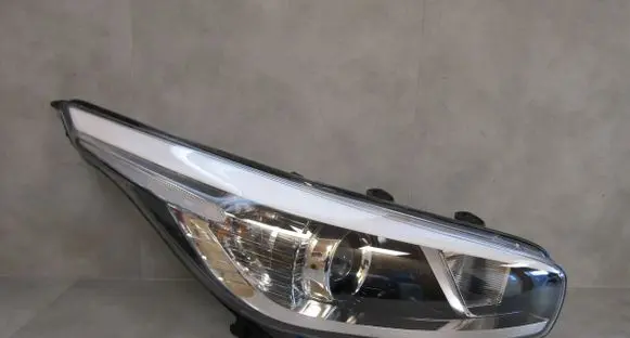 KIA Ceed Headlight/headlamp 92102A2010 R009B011FCA