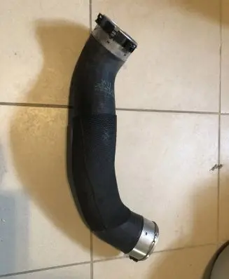 BMW 1 F40 Intercooler hose/pipe 851133804