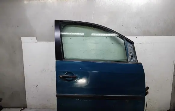 Volkswagen Caddy Front door