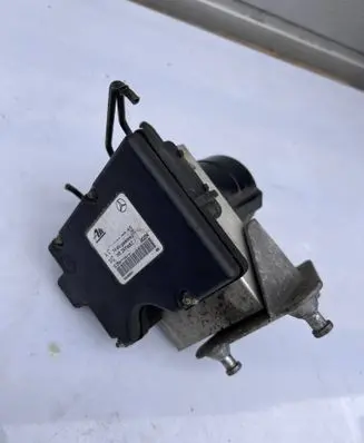Mercedes-Benz CLK A208 C208 ABS Pump 562010069 A0034310312 10020401634