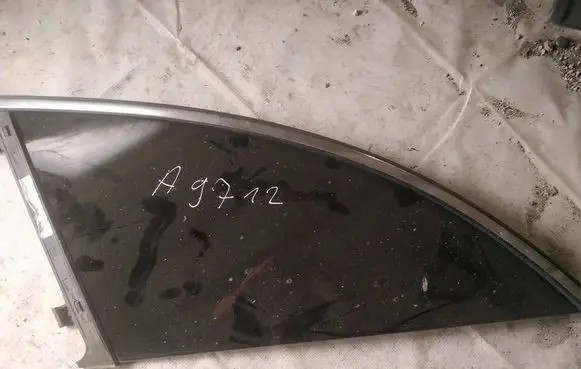 Mercedes-Benz R W251 Rear side window