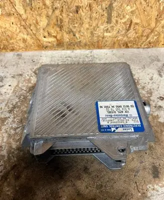 Mercedes-Benz E W210 Engine control unit/module A0165457632 04010009B
