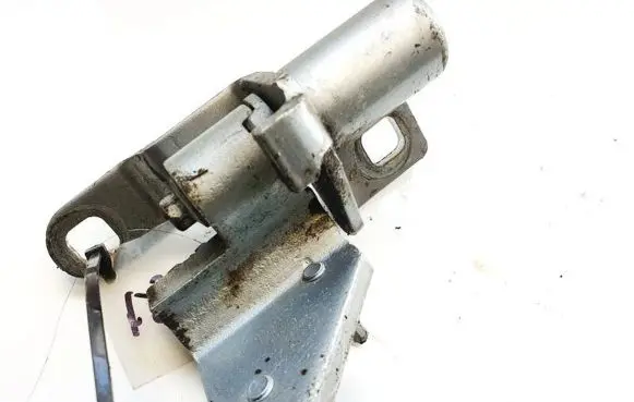 Ford Mondeo MK IV Rear door lower hinge