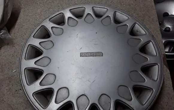 Mazda 6 R15 wheel hub/cap/trim R7546