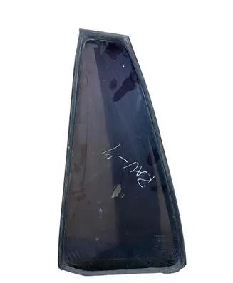 Rear vent window glass