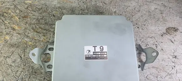 Subaru Forester SF Engine control unit/module 22611AF630 A18000D4W0828