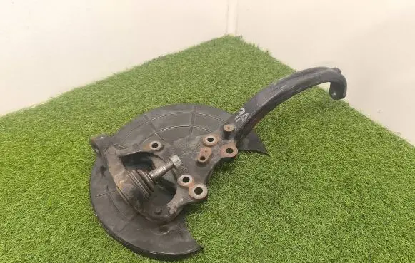 Dodge Challenger Front wheel hub 05168402AE