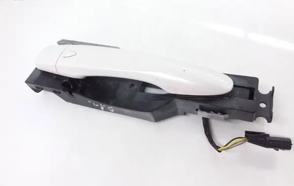 Nissan Pulsar Front door exterior handle 8061021133