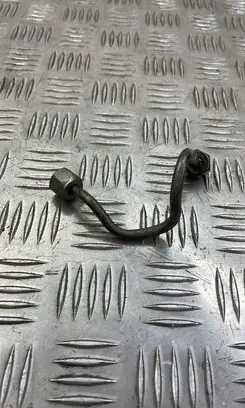 Fuel injector supply line/pipe