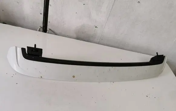 Renault Twingo III Tailgate/trunk spoiler 