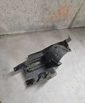 Opel Vivaro Intercooler air guide/duct channel 8200414163