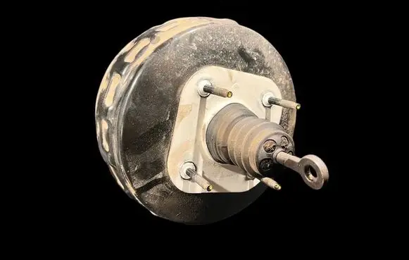 Jeep Grand Cherokee (WK) Brake booster