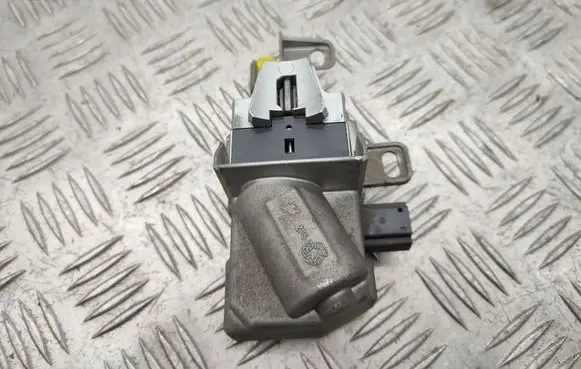 Volvo V50 Steering wheel lock P30776153