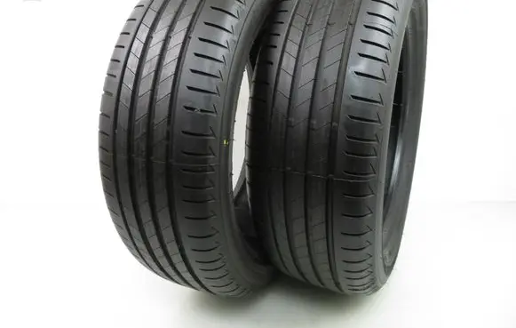 Volkswagen Golf V R16 summer tire 
