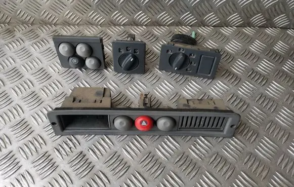 Citroen Jumper A set of switches 1303462070 1303456070 A048