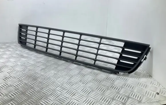 Volkswagen Touran II Front bumper lower grill 1T0853677C