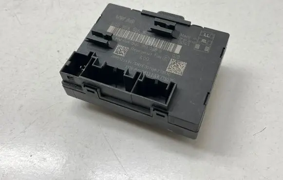 Volkswagen Touran III Door control unit/module 5Q0959595E 5Q0959595B