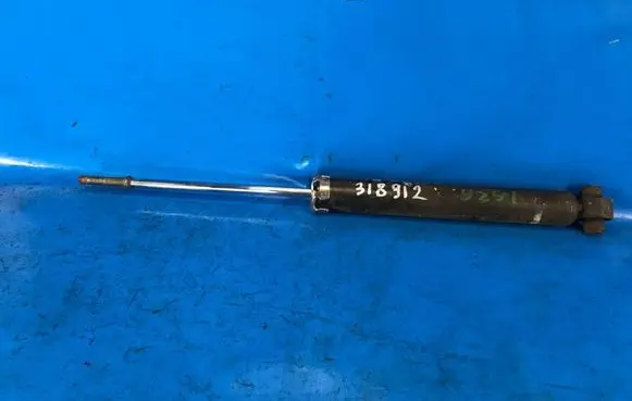 Toyota Prius (XW30) Front shock absorber/damper 4853080636
