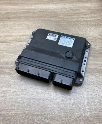 Toyota Prius+ (ZVW40) Engine control unit/module ECU 8966147480