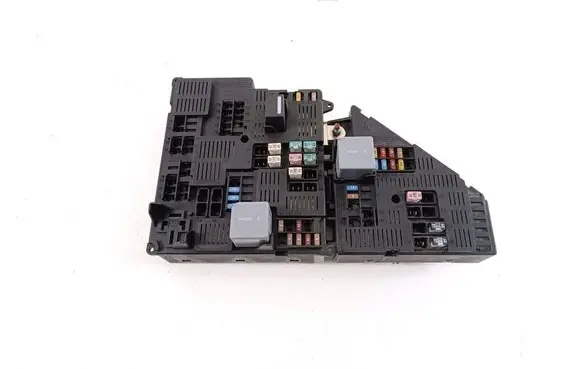 Volvo XC90 Fuse module 31398003