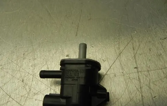 Toyota Auris E180 Turbo solenoid valve 9091012276 VD10137