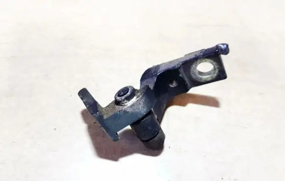 Audi TT Mk1 Front door upper hinge