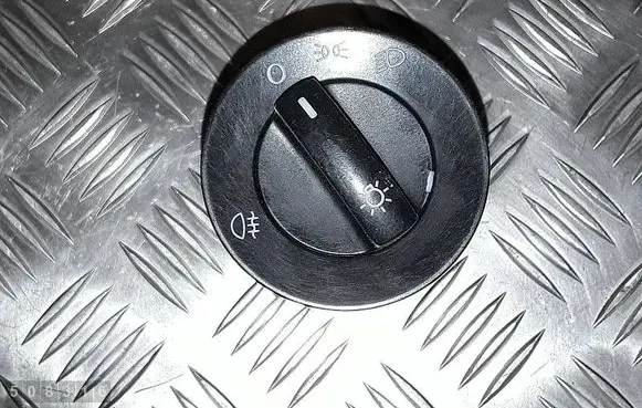 Light switch