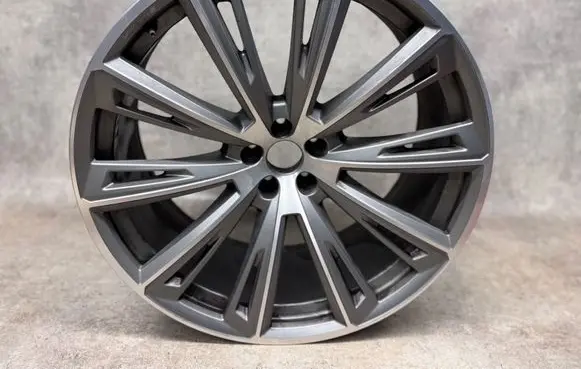 Audi RS Q8 R23 light alloy rim 