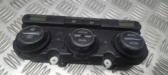 Volkswagen PASSAT B6 Climate control unit