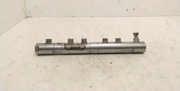 BMW 3 E90 E91 Fuel main line pipe 7809129 019300L5 0445214184
