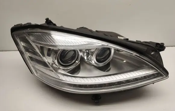 Mercedes-Benz S W221 Headlight/headlamp A2218202839