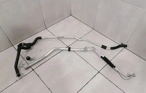 Mercedes-Benz SL AMG R231 Oil cooling pipe A2318301200