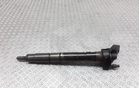 Volkswagen Phaeton Fuel injector 059130277AB