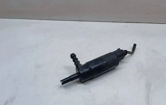 Porsche Cayenne (92A) Headlight washer pump 3B7955681