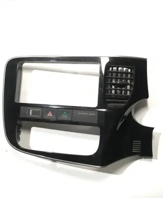 Mitsubishi Outlander Radio/GPS head unit trim 8002B409 C68233 1518000230