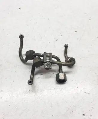 BMW X5 E53 Fuel injector supply line/pipe 