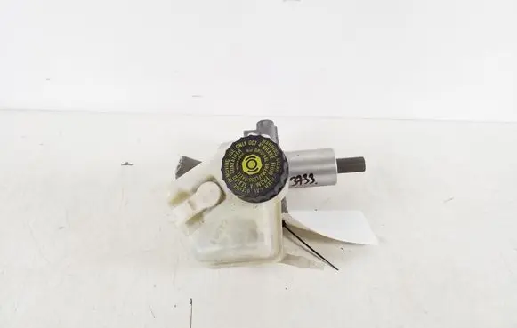 Mercedes-Benz C W204 Master brake cylinder A2044300002