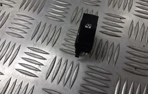 Renault Clio II Quarter vent window switch BRAK