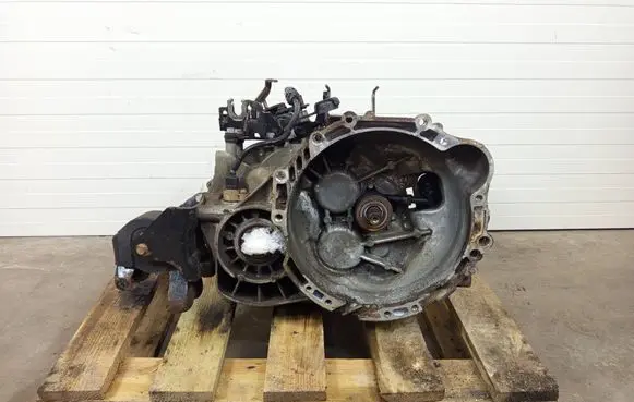 KIA Carens II Manual 5 speed gearbox S620JC