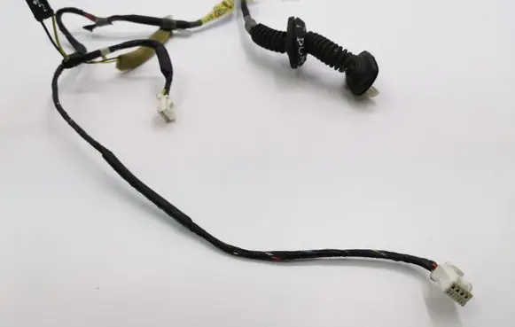 Toyota RAV 4 (XA30) Rear door wiring loom 8215442020