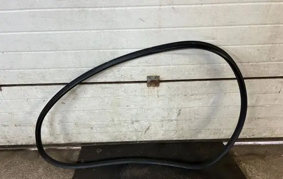 Jaguar I-Pace Rubber seal rear door 