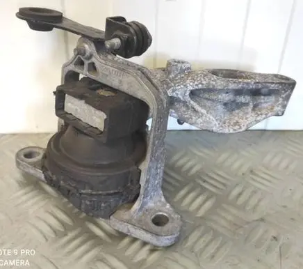 Renault Trafic III (X82) Engine mount bracket 12841371R 1K2841371B