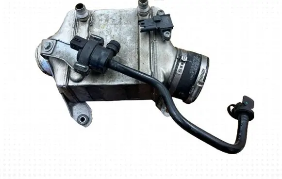 BMW 7 F01 F02 F03 F04 Intercooler radiator 7575403 P3423004