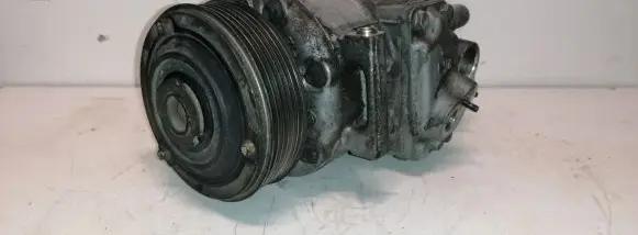 Volkswagen Touran I Air conditioning (A/C) compressor (pump) BKD