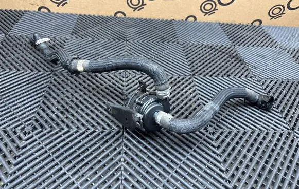 Alfa Romeo Stelvio Electric auxiliary coolant/water pump 00505528600