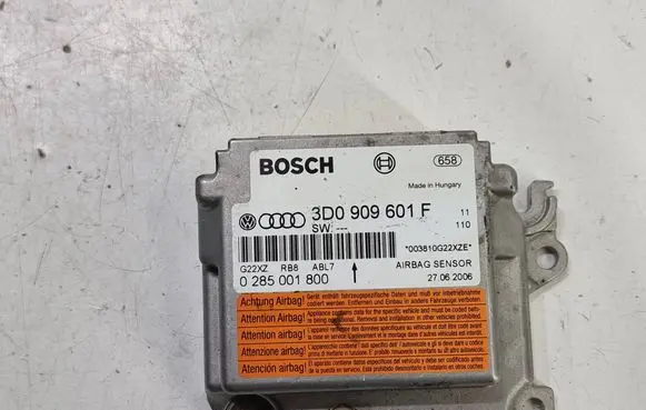 Volkswagen Touareg I Airbag control unit/module 3D0909601F 003810G22XZE 0285001800