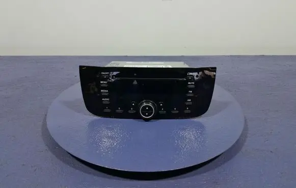 Fiat Punto (199) Radio/CD/DVD/GPS head unit 7355539210