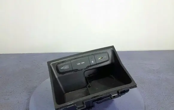 Hyundai Tucson IV NX4 Glove box 84630N7000